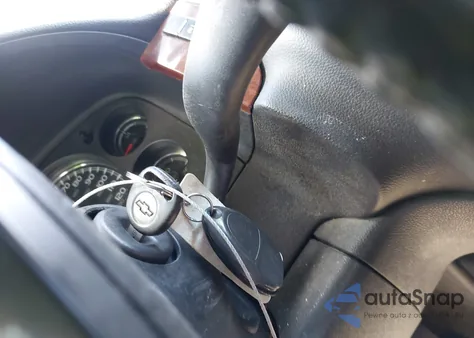 2013 Chevrolet Suburban 1500 Lt from USA, damaged, VIN 1GNSKJE73DR242854